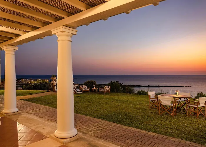 Rhoe Villa Minia